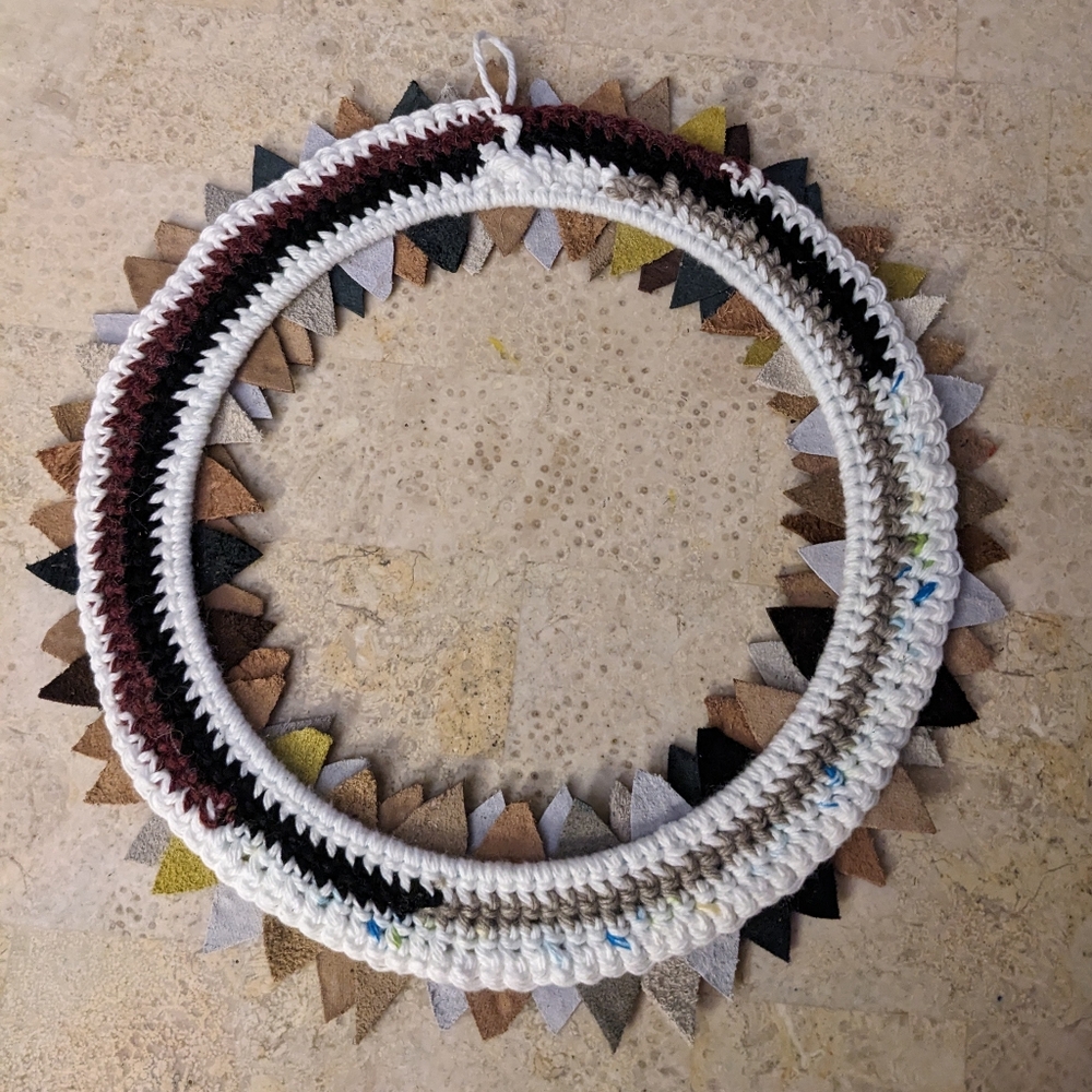Handmade Genuine Leather Wreath Multi Color Leather Suede Leaves 10.5" - Picture 4 of 6